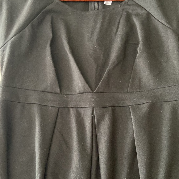 Maternity little black dress - Picture 3 of 3